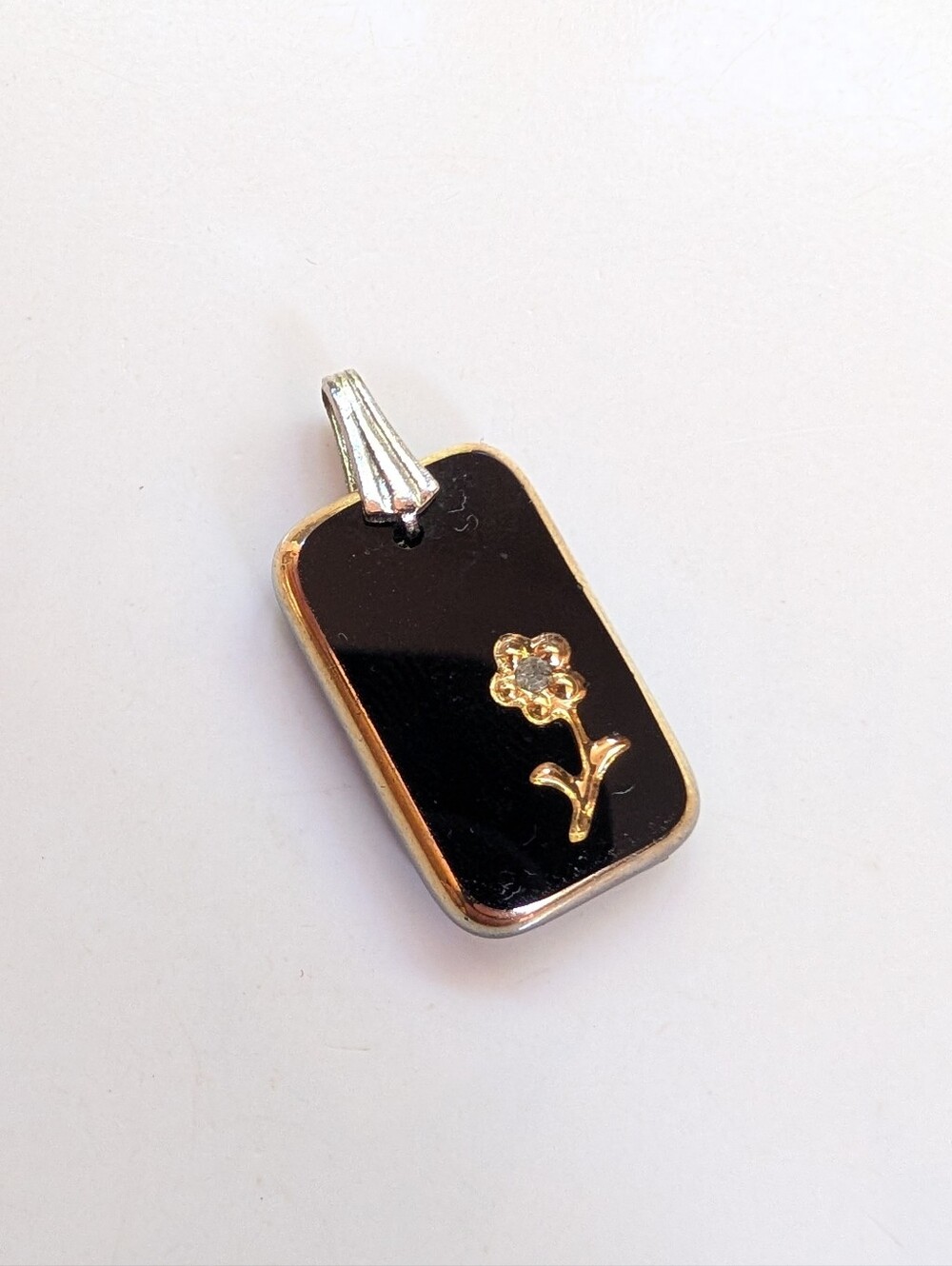 Vintage Black Glass Cute Floral Daisy Cottagecore Retro Necklace Pendant